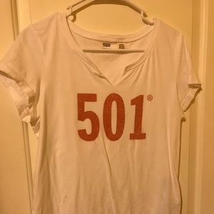Levi’s T-shirt